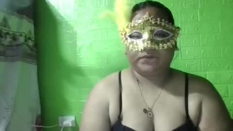 Snapshot of sexyloves143 chatting on October 5, 6:40 am sexyloves143 online show from October 5, 6:40 am