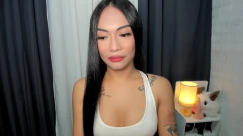 maxine online show from January 5, 8:12 pm