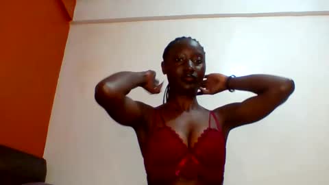 sexylucia5 online show from May 27, 9:50 am