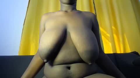 Sexy Melanin online show from April 21, 7:04 am