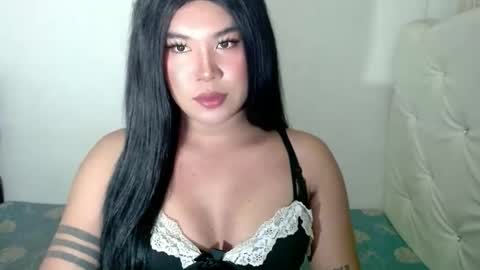 Mika online show from November 17, 7:36 pm