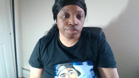 SexyMona online show from April 15, 3:45 pm