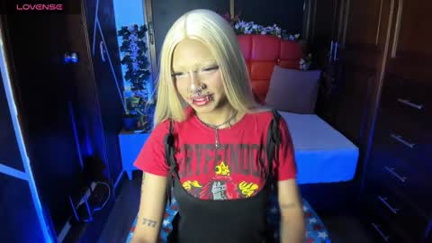 N A F online show from January 7, 7:39 pm