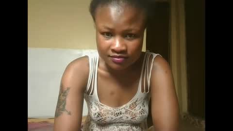 queenivy online show from October 31, 10:52 am