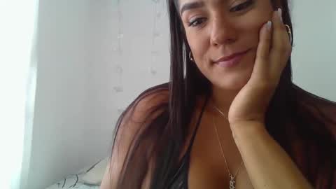 sexyskin8_xxx online show from January 31, 8:54 pm