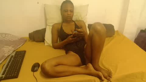 sexyslimmelanin online show from November 20, 11:22 am