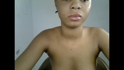 sexyxpeach online show from July 17, 10:13 pm