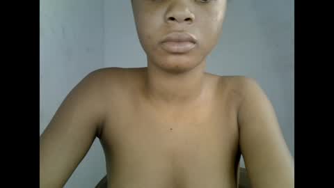 sexyxpeach online show from July 18, 10:23 pm