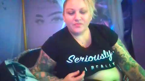 Snapshot of sexyzanna69 chatting on October 21, 9:19 pm SexyZannaRose69 online show from October 21, 9:19 pm