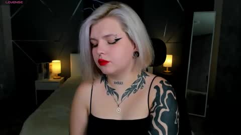 Lana online show from November 15, 8:37 am