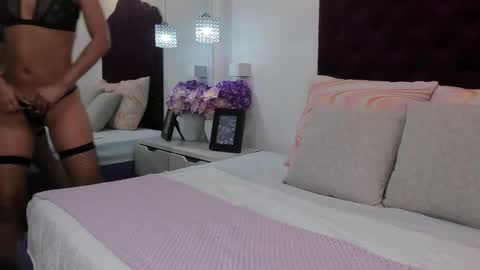 Snapshot of shamara_thomson chatting on October 18, 10:55 pm Shamara Thomson online show from October 18, 10:55 pm
