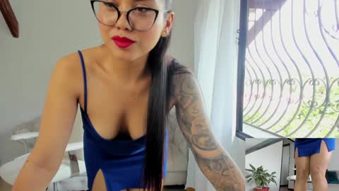 Snapshot of shanabellucy chatting on December 4, 3:32 pm onlyfans shanabellucy online show from December 4, 3:32 pm