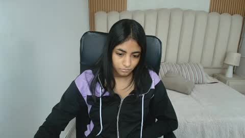 shanelle online show from April 9, 3:20 am