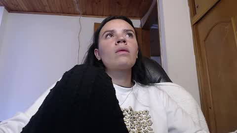 Snapshot of shanel_lozano chatting on October 1, 9:09 pm shanel_lozano online show from October 1, 9:09 pm