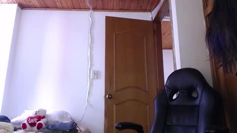 Snapshot of shanel_lozano chatting on September 25, 7:45 pm shanel_lozano online show from September 25, 7:45 pm