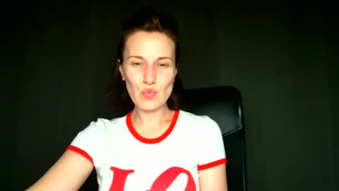 Shannen online show from June 2, 11:33 am
