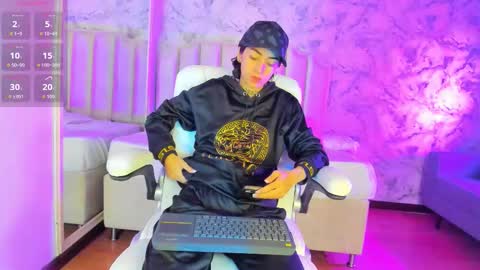 Shantal online show from December 5, 4:23 am