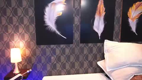 Sharom  online show from February 13, 7:04 pm