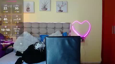 ESTEFI  online show from July 14, 7:18 pm