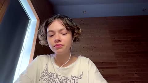 Viola online show from June 14, 9:53 am