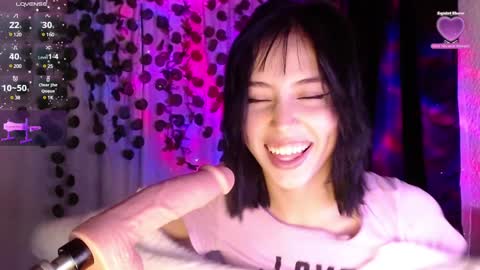 Snapshot of shayla_bbs chatting on December 18, 3:22 pm Shayla 3 online show from December 18, 3:22 pm