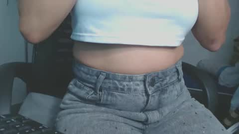 Shayna online show from April 2, 3:15 am