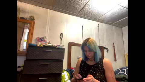 Snapshot of shelbybaby01 chatting on January 11, 7:27 pm Shelby holes online show from January 11, 7:27 pm