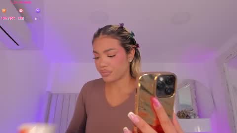 shelynna_azzul online show from June 27, 12:33 pm