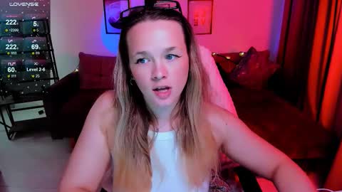 Sheril online show from November 14, 3:23 pm