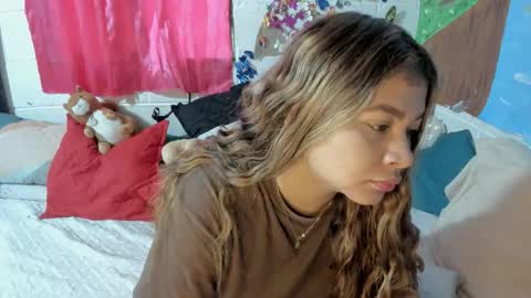 Snapshot of sherlyn_fox69 chatting on October 10, 11:48 am Maria Saenz online show from October 10, 11:48 am