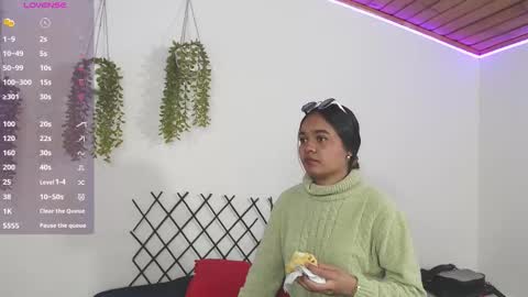 Snapshot of shiara_blake chatting on October 21, 2:43 pm Melissa online show from October 21, 2:43 pm