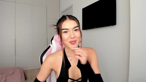 Shineel online show from February 9, 6:15 am