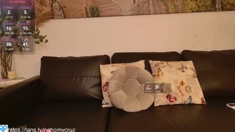 shinyplace online show from February 5, 10:57 pm