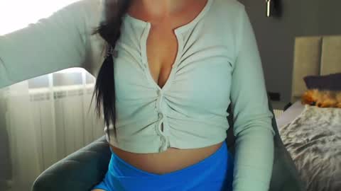 Snapshot of shy_26 chatting on February 22, 12:29 pm shy_26 online show from February 22, 12:29 pm
