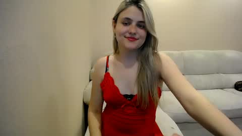 shy_sabrina_ online show from May 7, 5:16 pm
