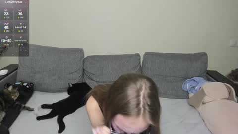 Melissa online show from October 13, 6:21 pm