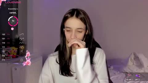 shylinaa online show from June 19, 10:02 pm