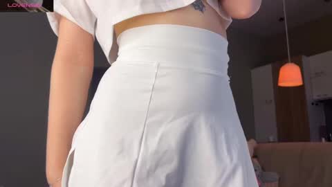 Snapshot of shyrubate chatting on March 3, 5:26 am Aurora online show from March 3, 5:26 am