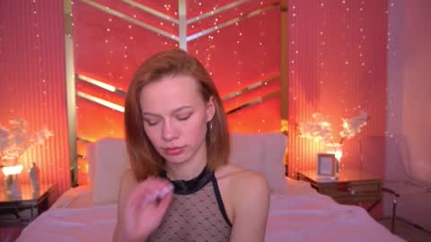 shyysiren online show from March 21, 8:19 am