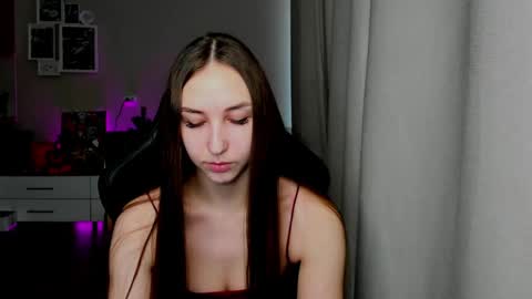 SIA online show from March 30, 3:17 am