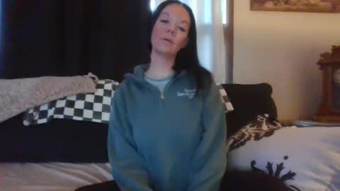 Mrs. St. Patrickk online show from December 18, 6:23 pm