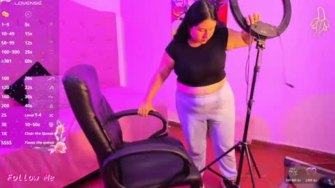 SIENNA  online show from April 19, 12:38 pm