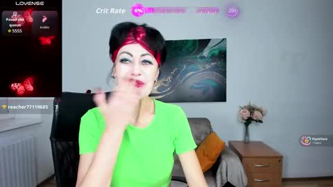 Silvia Wallec online show from November 9, 6:48 pm