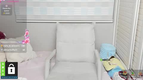 simonastephanie online show from March 7, 8:27 pm