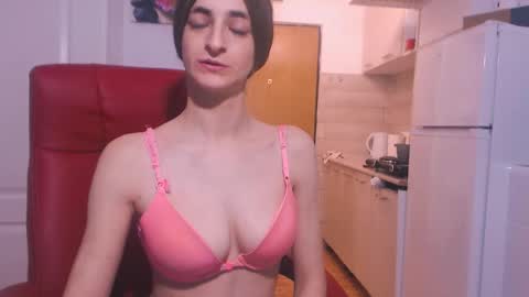 simyhvn online show from November 6, 10:10 am