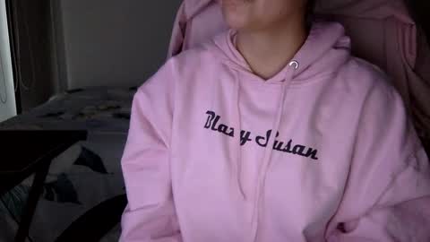 Sindra online show from January 14, 7:00 pm