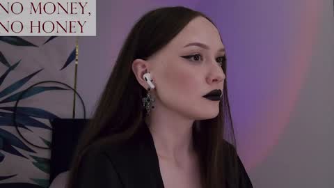 Goddess Sirena online show from May 15, 11:40 pm