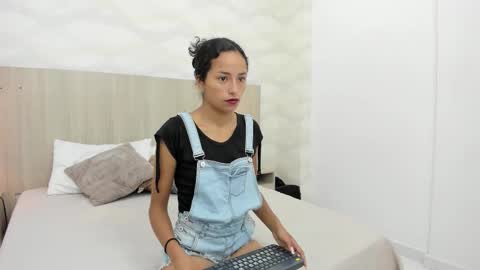 Alya online show from December 17, 11:36 am