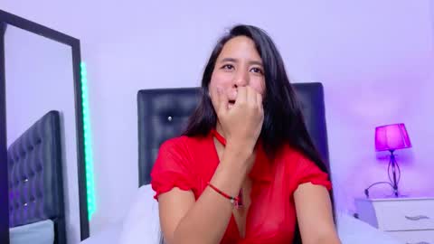 skinny_hottie18 online show from November 17, 2:18 pm