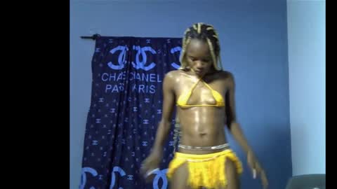 Linda independent model online show from February 8, 8:01 pm